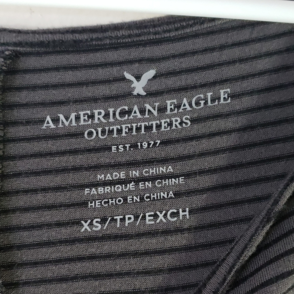 American Eagle flowy striped top - Picture 2 of 4